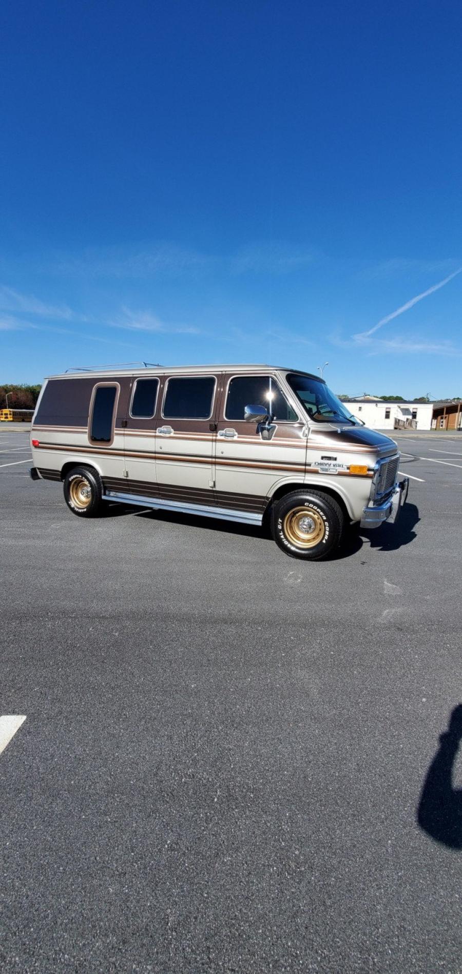  Chevrolet G20 Conversion Van  (CG21305) 1988 года  (фото 58 из 257)
